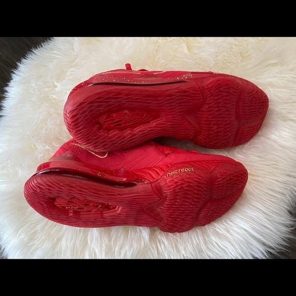 Nike LeBron 17 Low Sneakers - Unisex - Picture 5 of 9